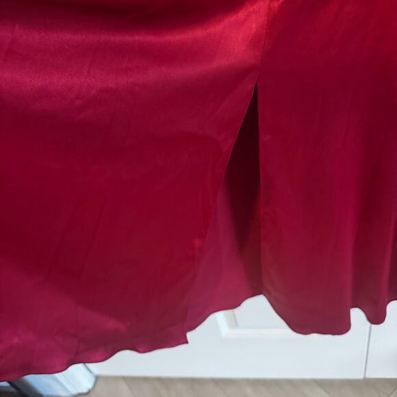 Xscape Red Satin Embellished Mermaid Evening Gown Size 10 Hoco Homecoming Prom - Picture 7 of 15